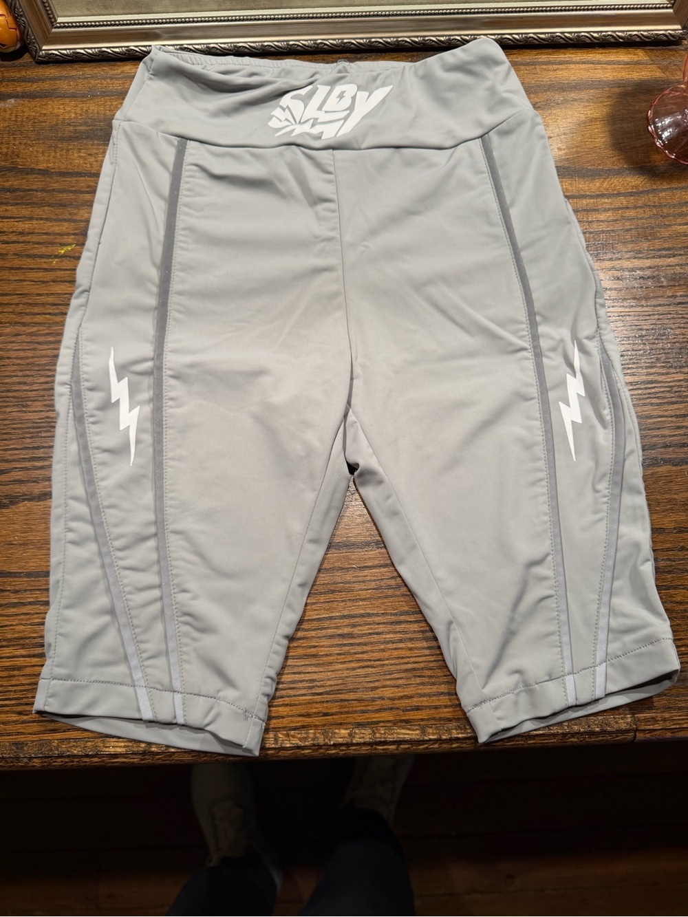 Soleboy Gray Athletic Capri Leggings with Lightning Details